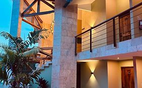 Hotel Mi Linda Tierra